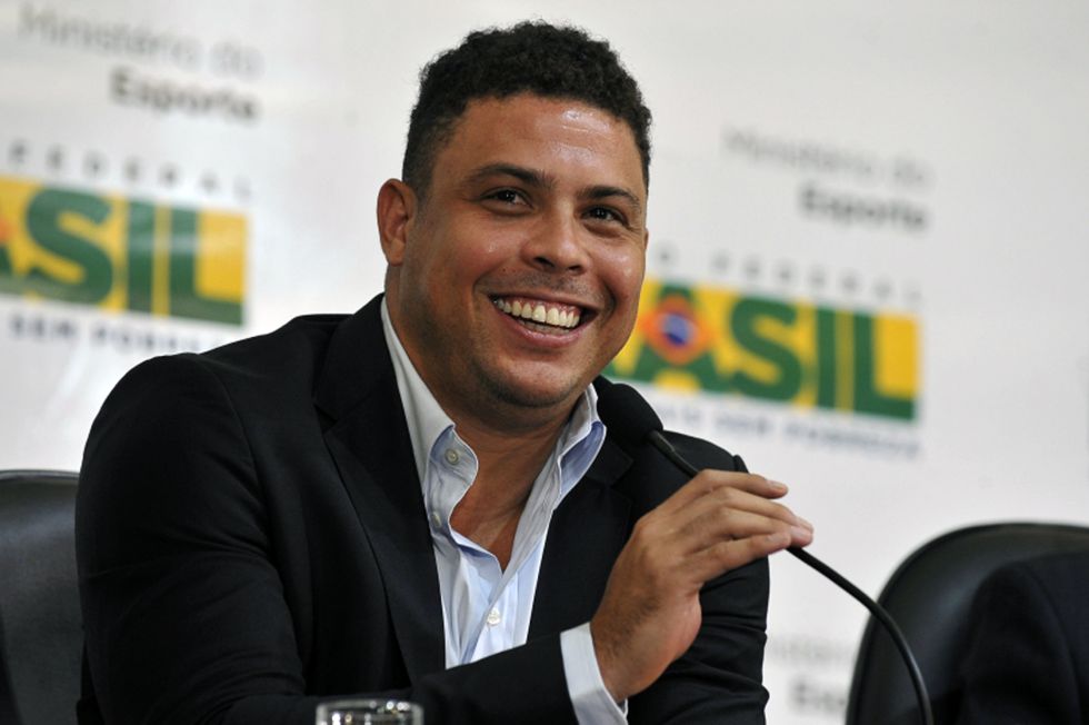 رونالدو يطالب رئيس الاتحاد البرازيلي بالاستقالة