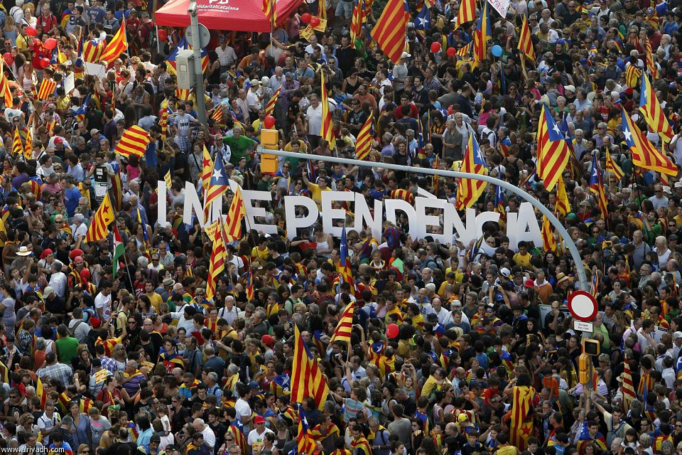 برشلونة يعترض على حظر علم كتالونيا في نهائي كأس الملك