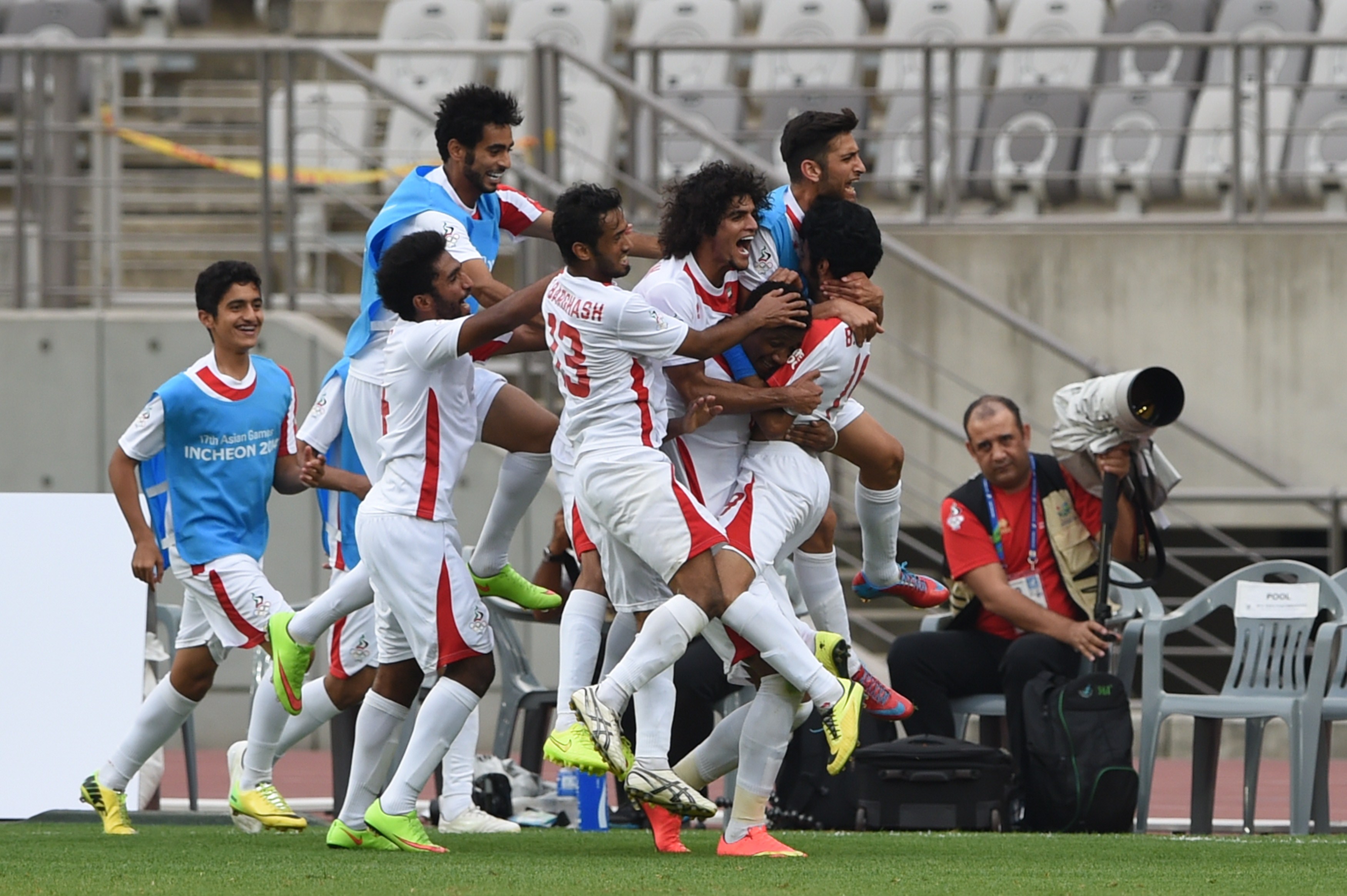 أسياد 2014| منتخب الإمارات لكرة القدم يلحق بالعراق والأردن إلي الدور ربع النهائي