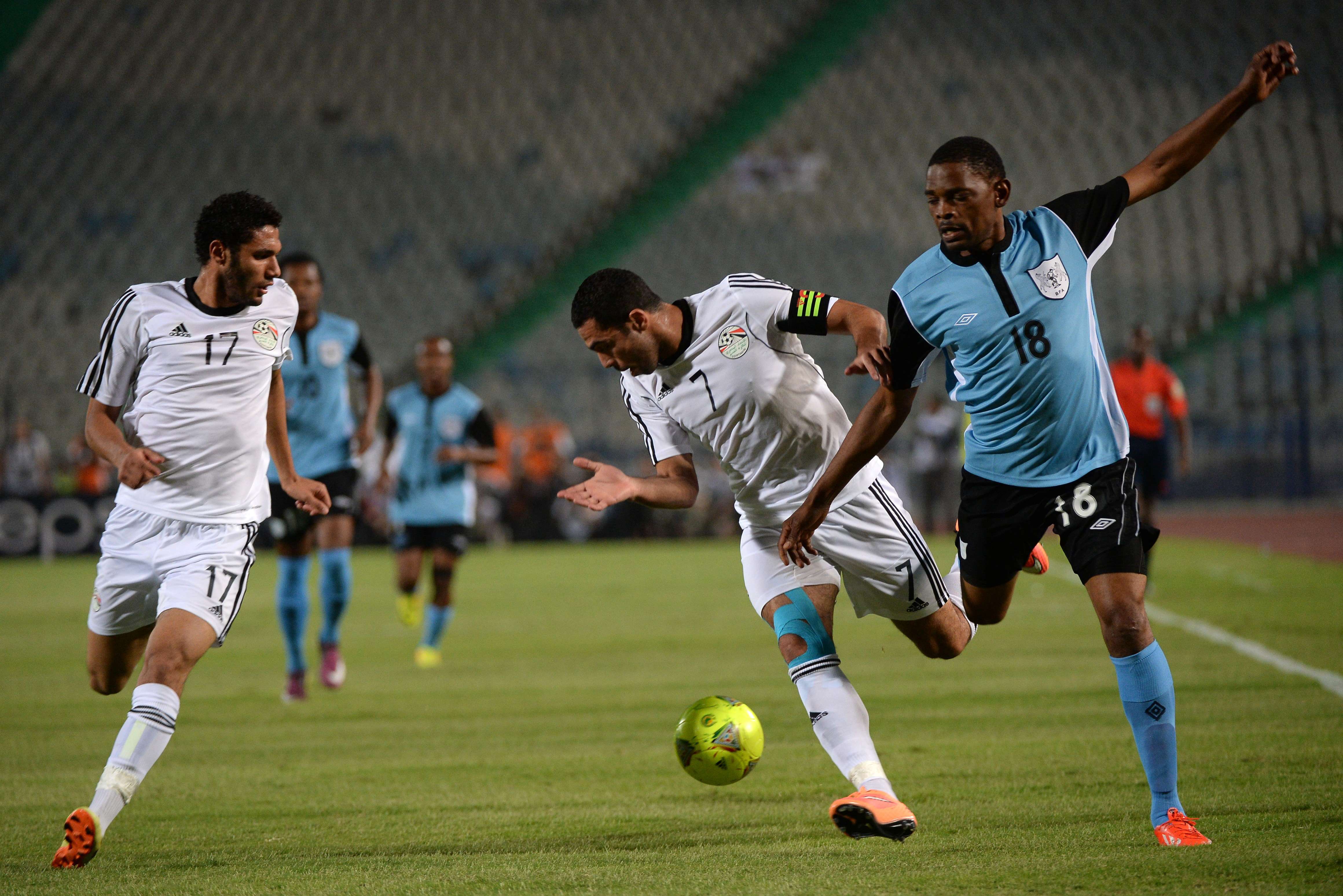 منتخب الكرة الشاطئية يتابع لقاء مصر وبوتسوانا