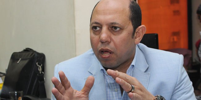 رئيس الزمالك يوضح موقفه من استقالة احمد سليمان من المجلس