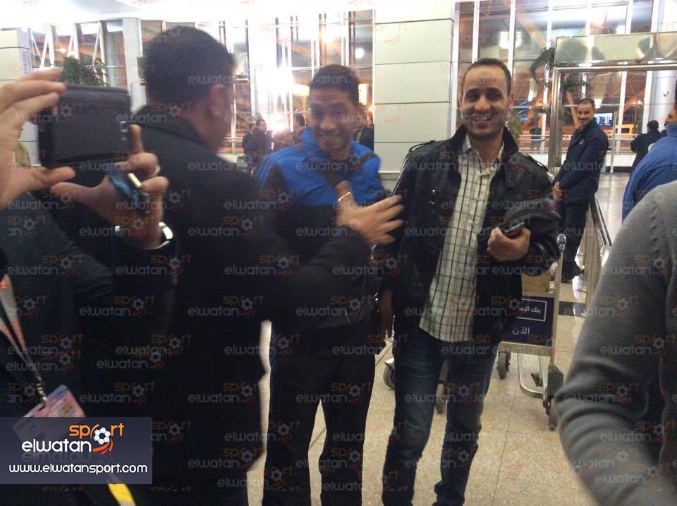 بالصور| توافد لاعبي الأهلي على مطار القاهرة استعدادا للسفر إلى 