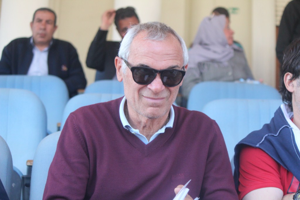 بالصور| كوبر يشاهد مباراة الزمالك وسموحة بمقصورة ستاد الأسكندرية 