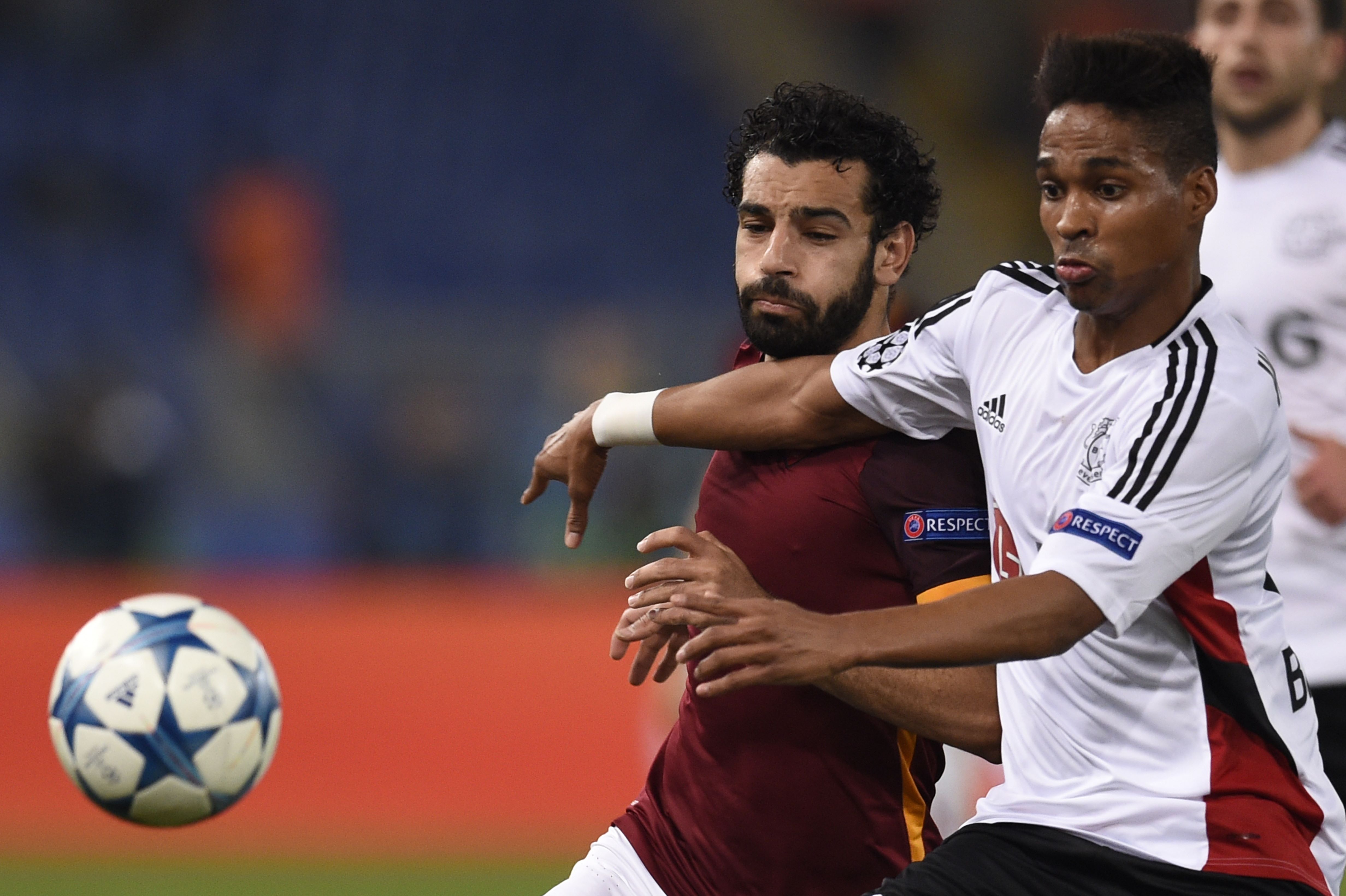 بالفيديو| صلاح ودجيكو يضربان ليفركوزن في الشوط الأول