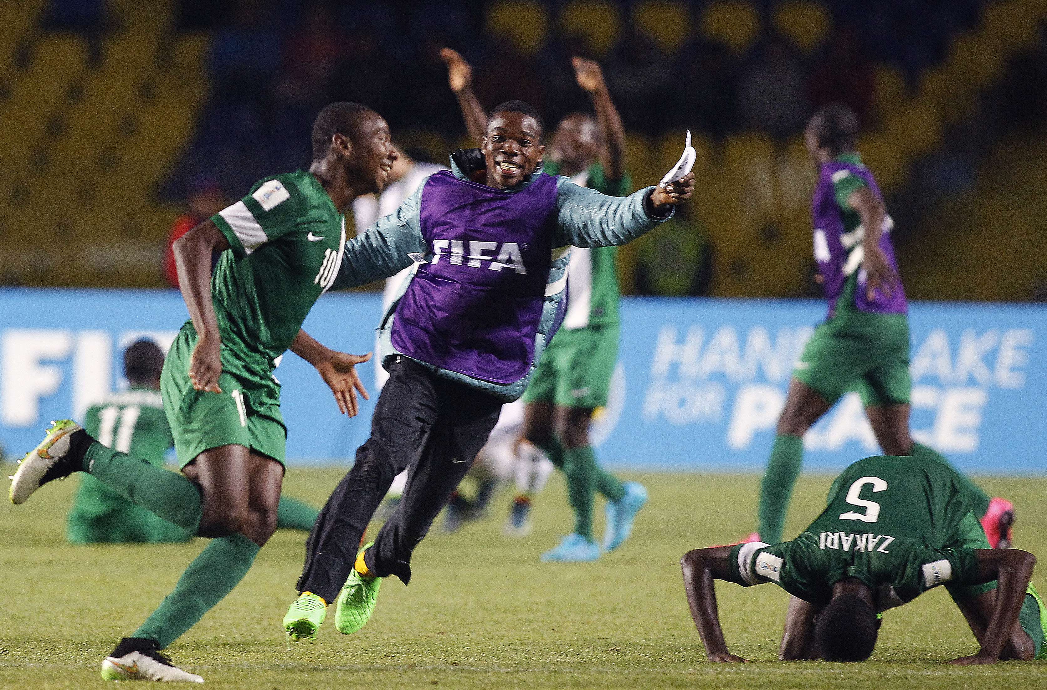 بالفيديو| نيجيريا تتأهل لنهائي كأس العالم للناشئين في حملة الدفاع عن اللقب 