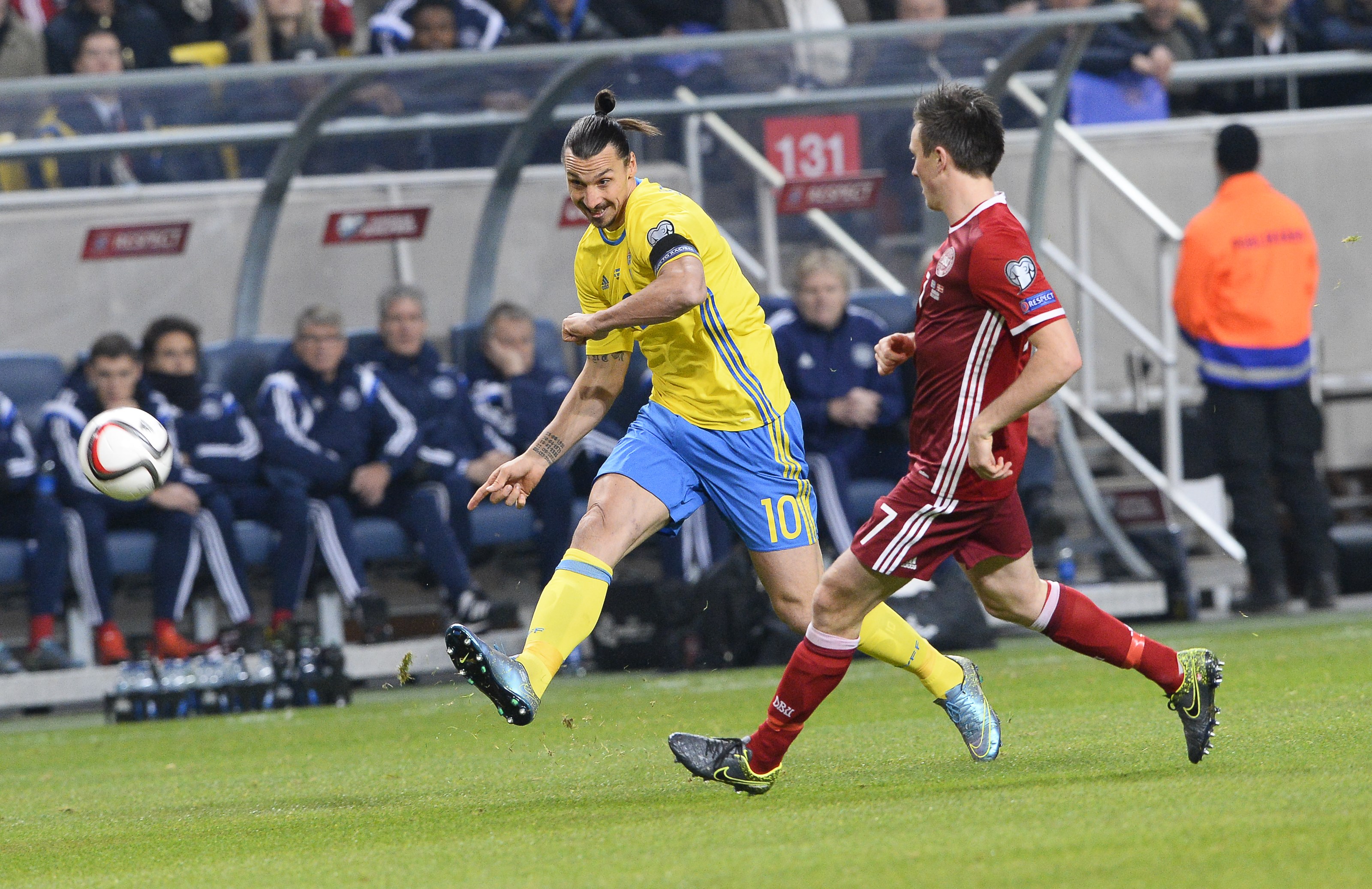 مدرب السويد: غياب إبراهيموفيتش عن مباراة تركيا ليس لأسباب أمنية